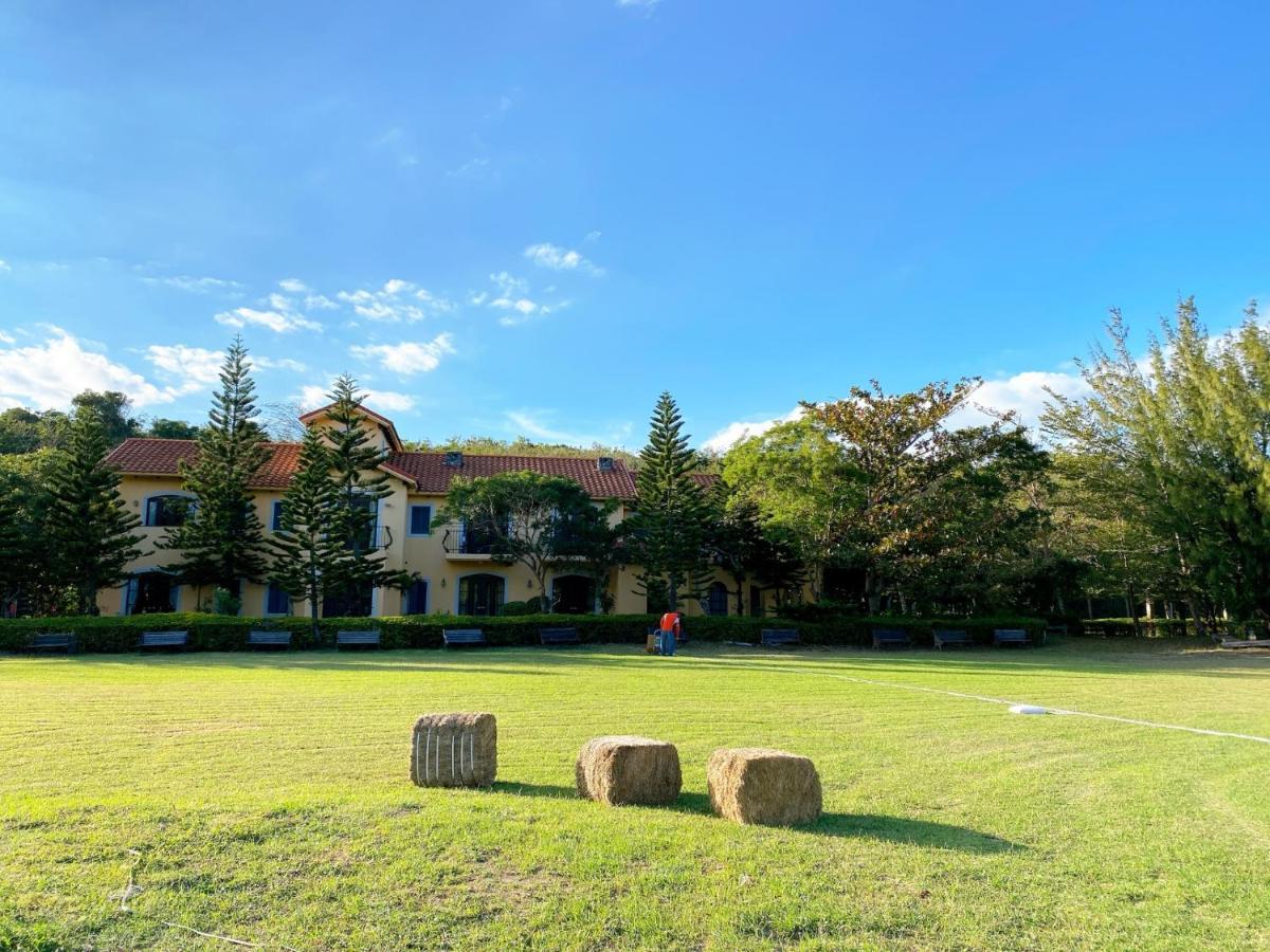 Kenting Tuscany Resort Esterno foto